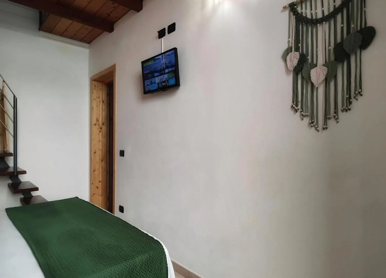 Viridi Chic Home Noto Holiday home