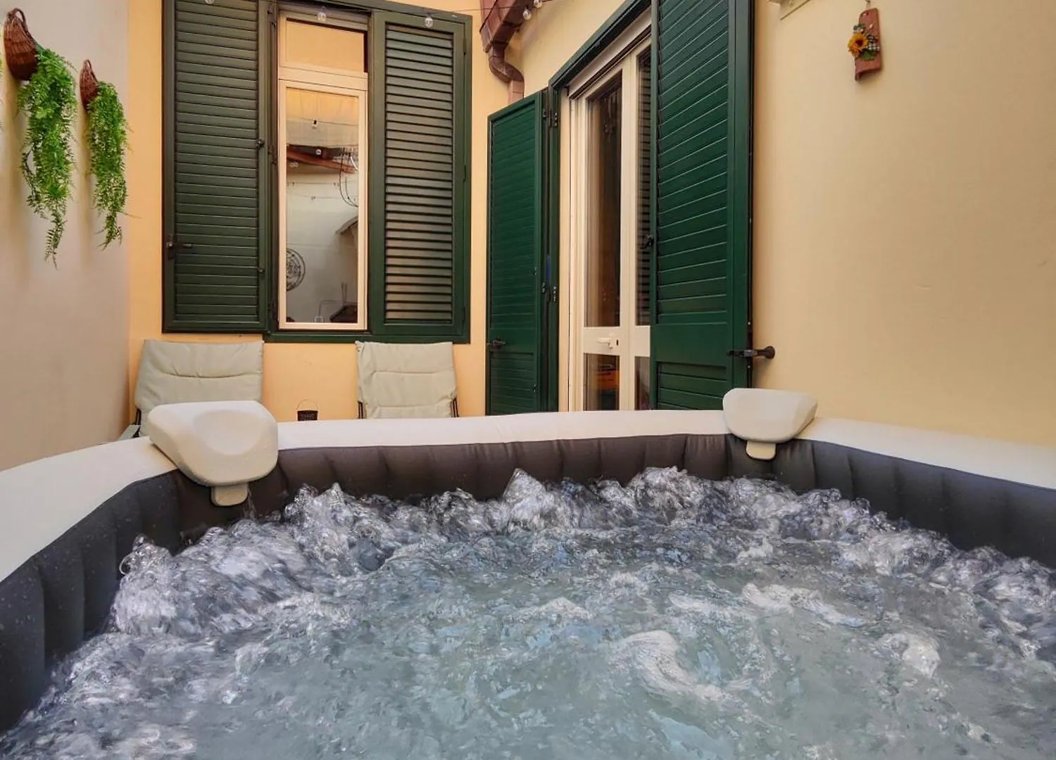 Viridi Chic Home Noto Holiday home